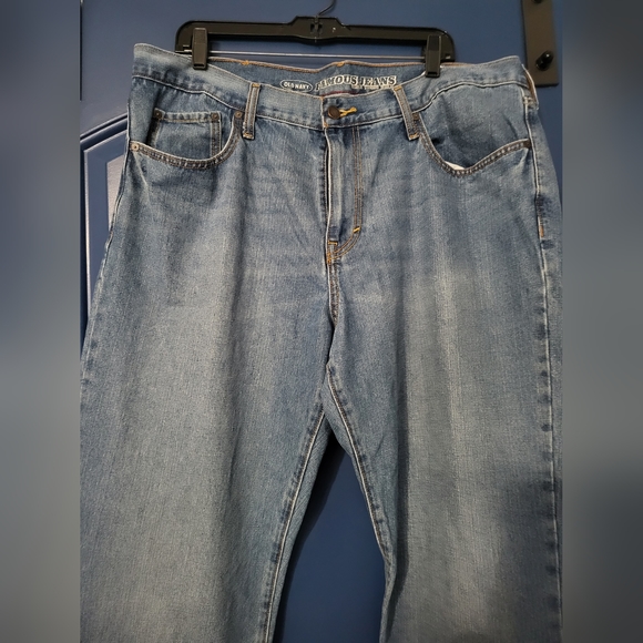 Jeans - Picture 2 of 3